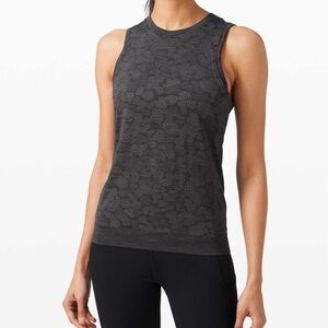Lululemon Breeze By Muscle Tank in Polar Spots Titanium / Black